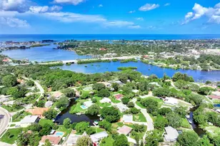 511 Dona Dr, Nokomis, FL 34275 - Photo 1