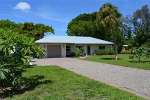511 Dona Dr, Nokomis, FL 34275 - Photo 1