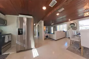 511 Dona Dr, Nokomis, FL 34275 - Photo 11