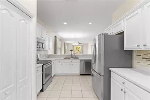 7051 Chatum Light Run, Bradenton, FL 34212 - Photo 9