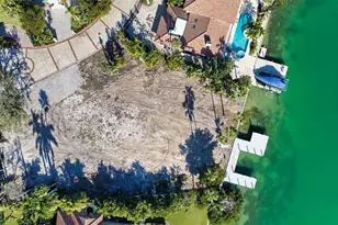 212 Tremont Ln, Sarasota, FL 34236 - Photo 9