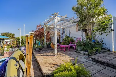 134 Dartmouth Drive NW, Port Charlotte, FL 33952 - Photo 31