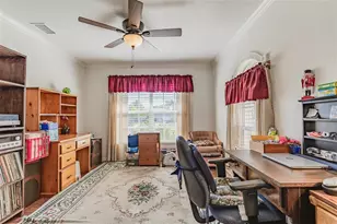 134 Dartmouth Dr NW, Port Charlotte, FL 33952 - Photo 13