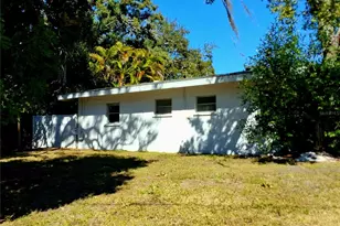 6624 Fairway Dr, Sarasota, FL 34243 - Photo 7