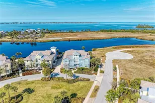 226 Sapphire Lake Dr, Bradenton, FL 34209 - Photo 3