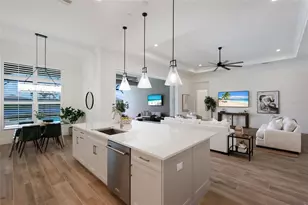 8249 Pavia Way, Lakewood Ranch, FL 34202 - Photo 17