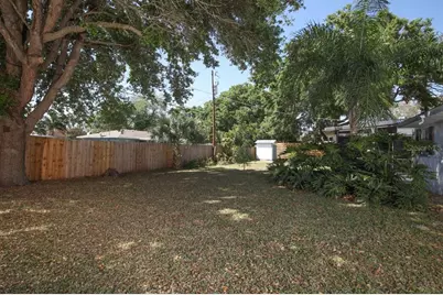 1000 Gantt Avenue, Sarasota, FL 34232 - Photo 23