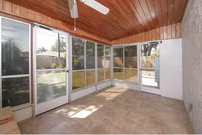 1000 Gantt Avenue, Sarasota, FL 34232 - Photo 21