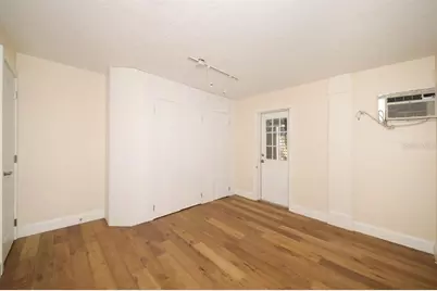 1000 Gantt Avenue, Sarasota, FL 34232 - Photo 19