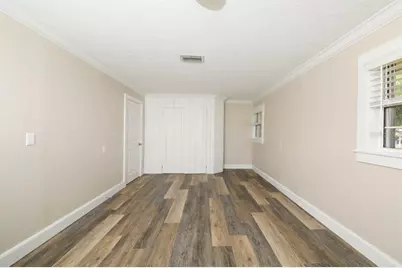 1000 Gantt Avenue, Sarasota, FL 34232 - Photo 17