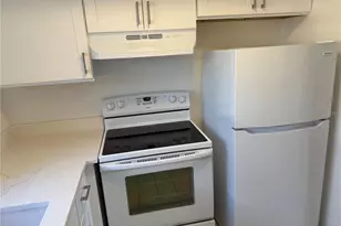 2826 Swifton Dr, Sarasota, FL 34231 - Photo 5