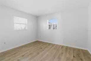 5223 Shadow Lawn Dr, Sarasota, FL 34242 - Photo 21