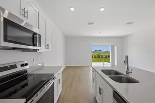 10754 Eclipse St, Sarasota, FL 34241 - Photo 9