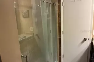 3806 N Oak Dr, Tampa, FL 33611 - Photo 11