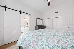 401 28th St, Holmes Beach, FL 34217 - Photo 37