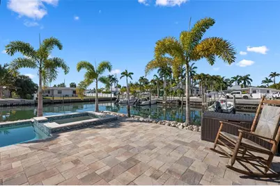 401 28th Street, Holmes Beach, FL 34217 - Photo 45