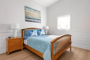 401 28th St, Holmes Beach, FL 34217 - Photo 29