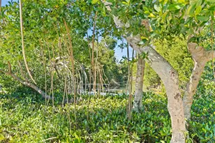 8600 Midnight Pass Rd, Sarasota, FL 34242 - Photo 39