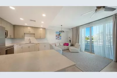 1709 N Tamiami Trail #223, Sarasota, FL 34234 - Photo 5