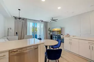 1709 N Tamiami Trl, Sarasota, FL 34234 - Photo 13