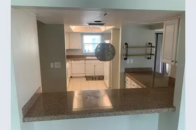 4753 Ringwood Meadow, Sarasota, FL 34235 - Photo 5