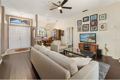 8072 Glenbrooke Lane, Sarasota, FL 34243 - Photo 19
