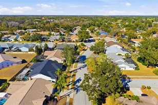 8072 Glenbrooke Ln, Sarasota, FL 34243 - Photo 53