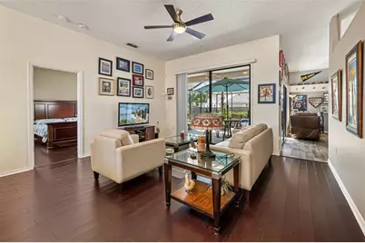 8072 Glenbrooke Lane, Sarasota, FL 34243 - Photo 3