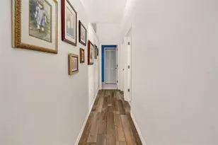 8072 Glenbrooke Ln, Sarasota, FL 34243 - Photo 35