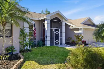 8072 Glenbrooke Lane, Sarasota, FL 34243 - Photo 7