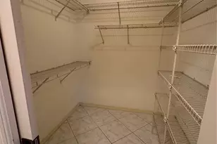 5638 Country Lakes Dr, Sarasota, FL 34243 - Photo 11