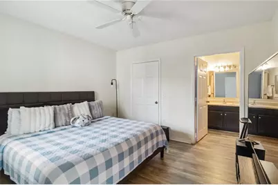 1000 Villagio Circle #105, Sarasota, FL 34237 - Photo 17