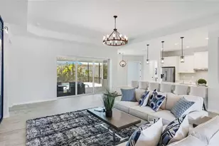 8144 37th Ave Cir W, Bradenton, FL 34209 - Photo 3