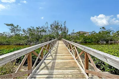 8504 Heron Lagoon Circle, Sarasota, FL 34242 - Photo 11