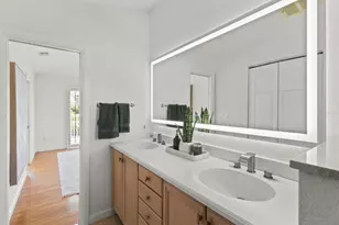 7091 Longboat Dr E, Longboat Key, FL 34228 - Photo 17