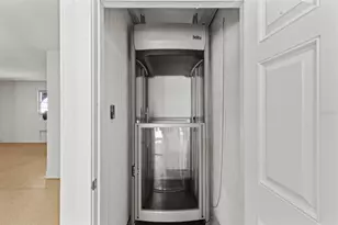 7091 Longboat Dr E, Longboat Key, FL 34228 - Photo 39