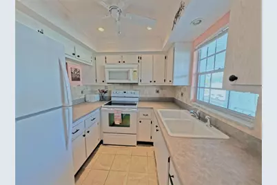 202 47th Avenue Drive W #332, Bradenton, FL 34207 - Photo 7