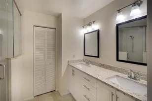 361 Oak Hill Dr, Sarasota, FL 34232 - Photo 15