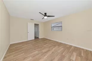 426 Pineview Dr, Venice, FL 34293 - Photo 15