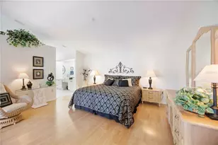 4076 Lyndhurst Ct, Sarasota, FL 34235 - Photo 23