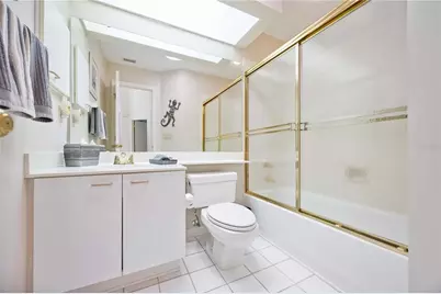 4076 Lyndhurst Court, Sarasota, FL 34235 - Photo 35