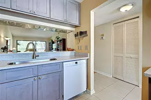 656 Bird Bay Cir, Venice, FL 34285 - Photo 11