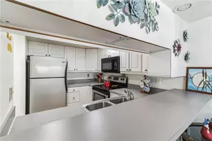 4658 Ringwood Meadow, Sarasota, FL 34235 - Photo 19