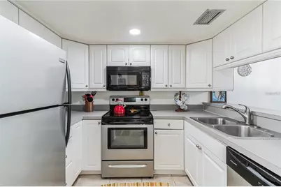 4658 Ringwood Meadow #41, Sarasota, FL 34235 - Photo 17