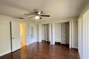 892 Sunridge Dr, Sarasota, FL 34234 - Photo 17