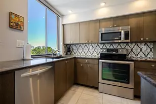 6285 Midnight Pass Rd, Sarasota, FL 34242 - Photo 17