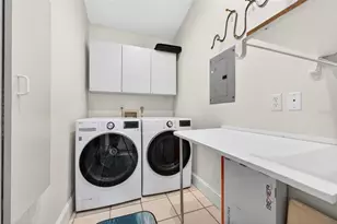 2392 Landings Cir, Bradenton, FL 34209 - Photo 51