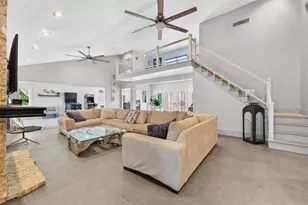 2392 Landings Cir, Bradenton, FL 34209 - Photo 13