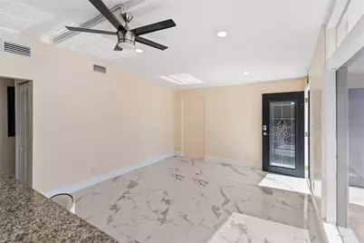 3675 Prudence Drive, Sarasota, FL 34235 - Photo 9