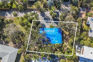 129 Pierson Ln, Sarasota, FL 34242 - Photo 5